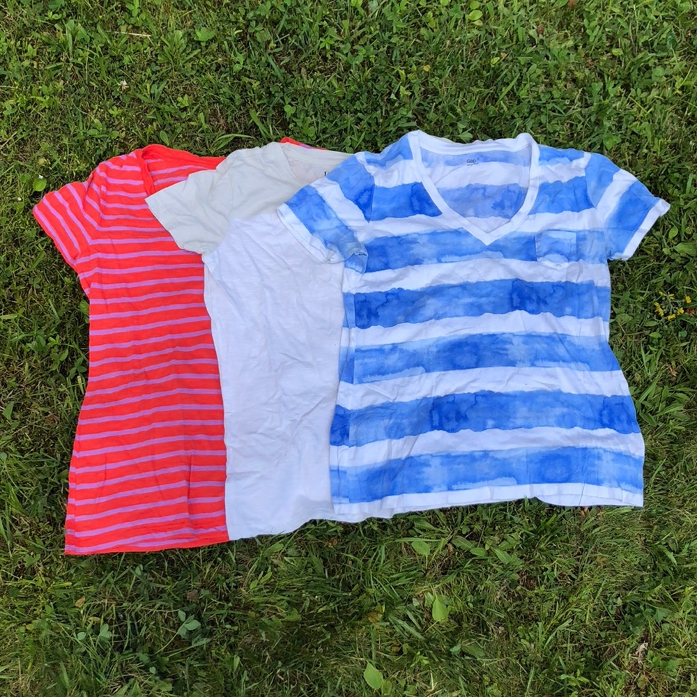 ‼️HAUL‼️GAP and IZOD Tee shirts